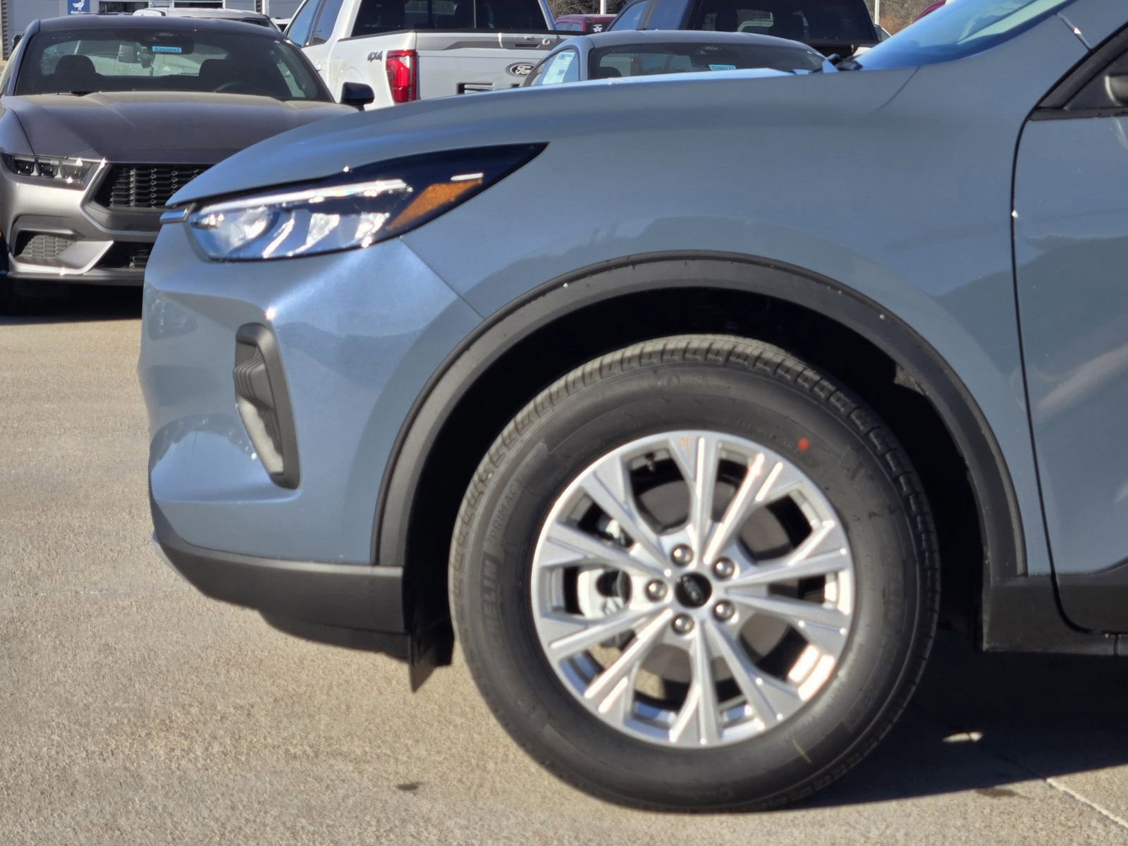 New 2026 Ford Escape Active FWD image 9