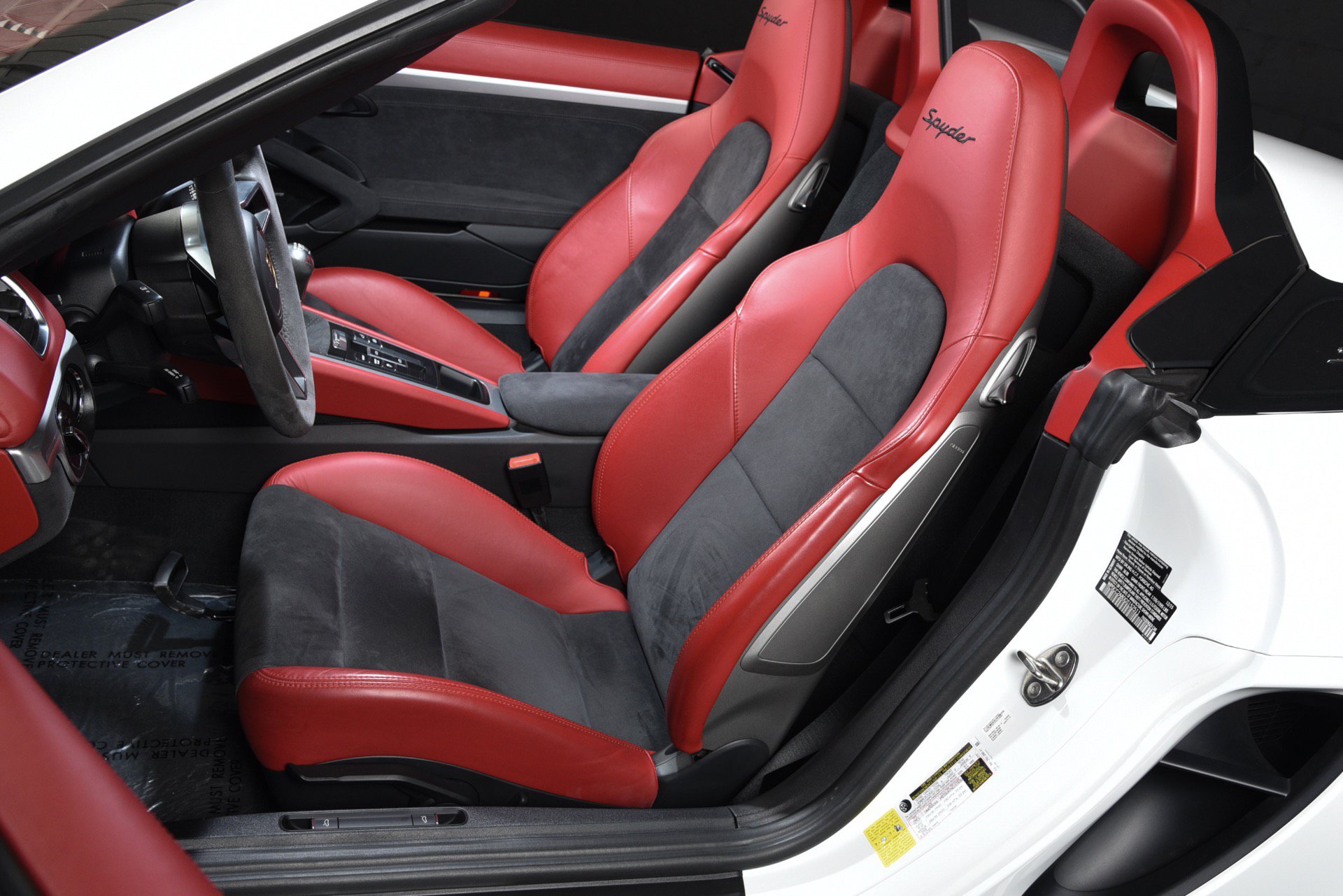 Used 2016 Porsche Boxster Spyder RWD image 21