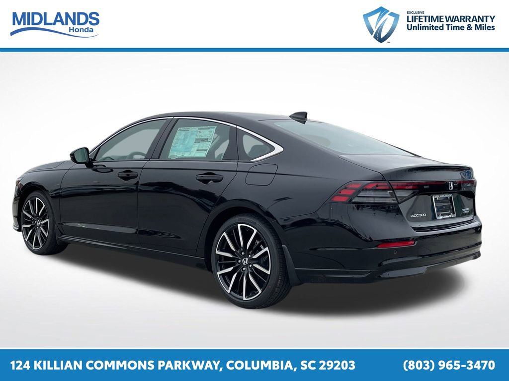 New 2025 Honda Accord Touring image 4