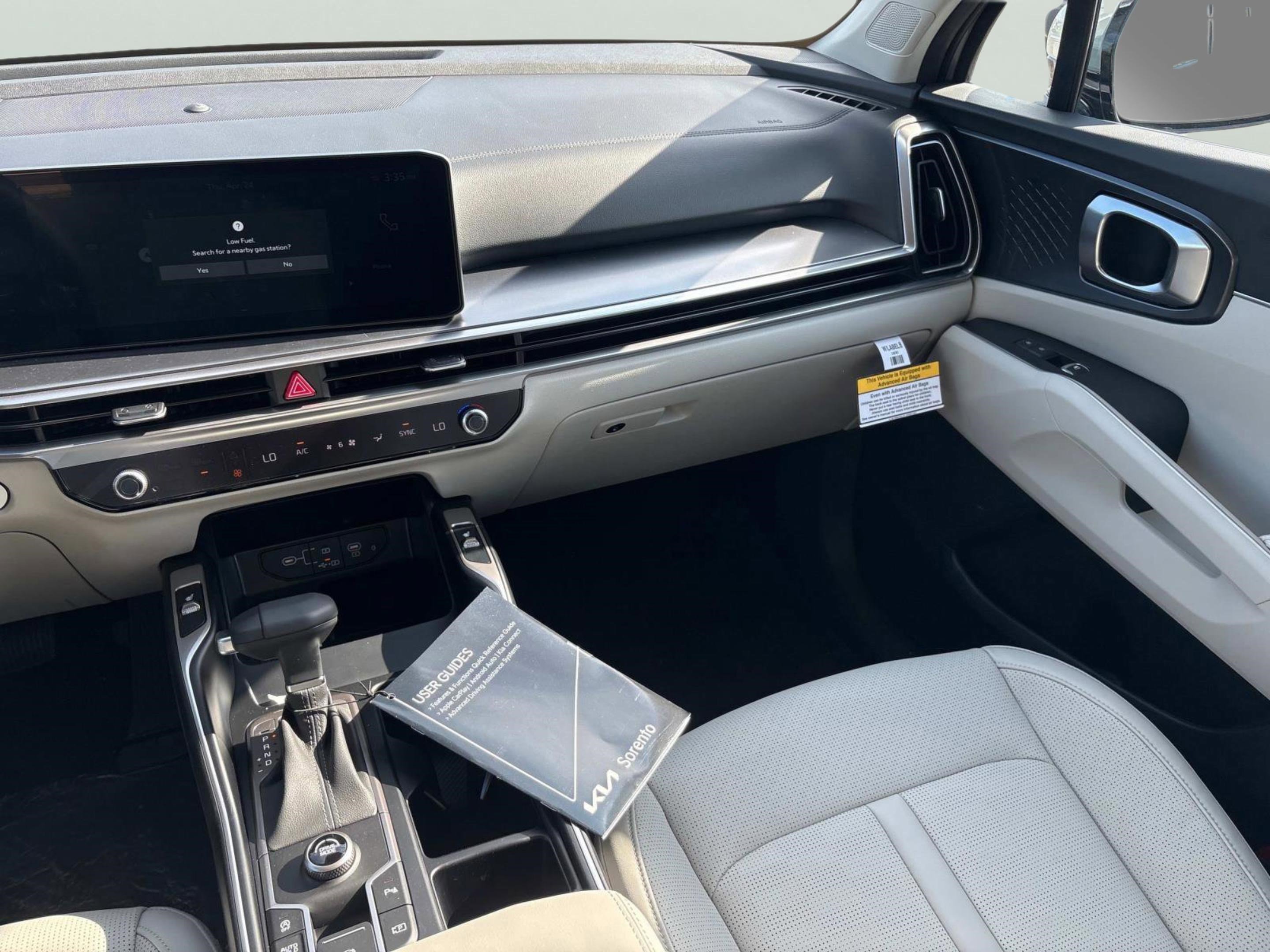 New 2025 Kia Sorento S w/ Panoramic Sunroof Package image 14