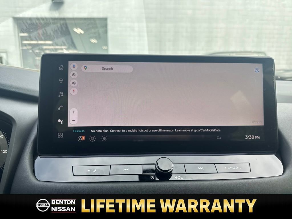 Used 2025 Nissan Rogue Platinum image 17