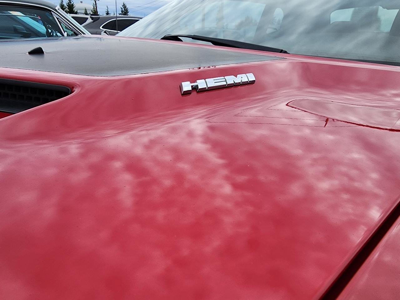 Used 2012 Dodge Challenger R/T RWD image 31