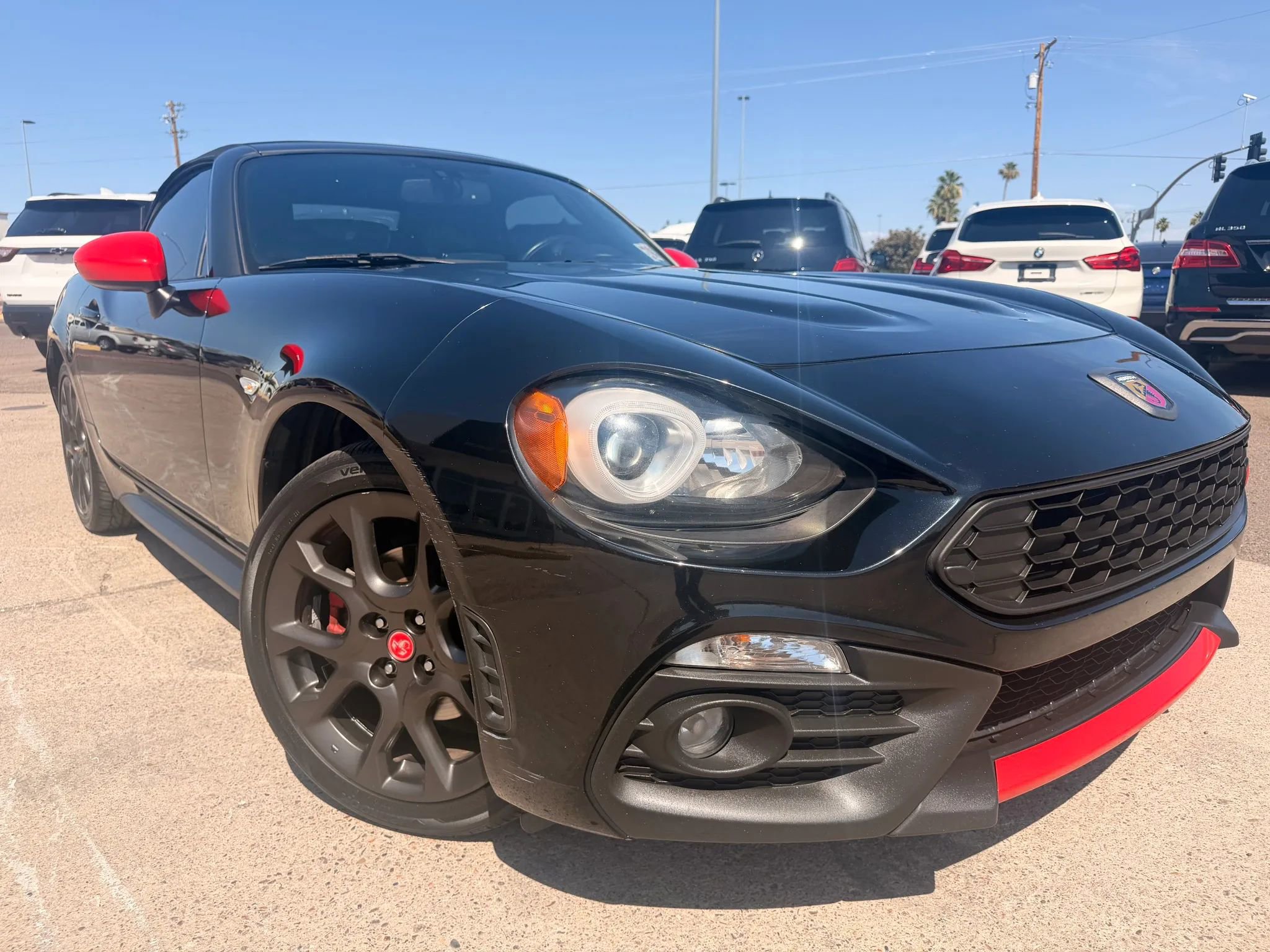 Used 2018 FIAT 124 Spider Abarth w/ Convenience Group RWD image 3