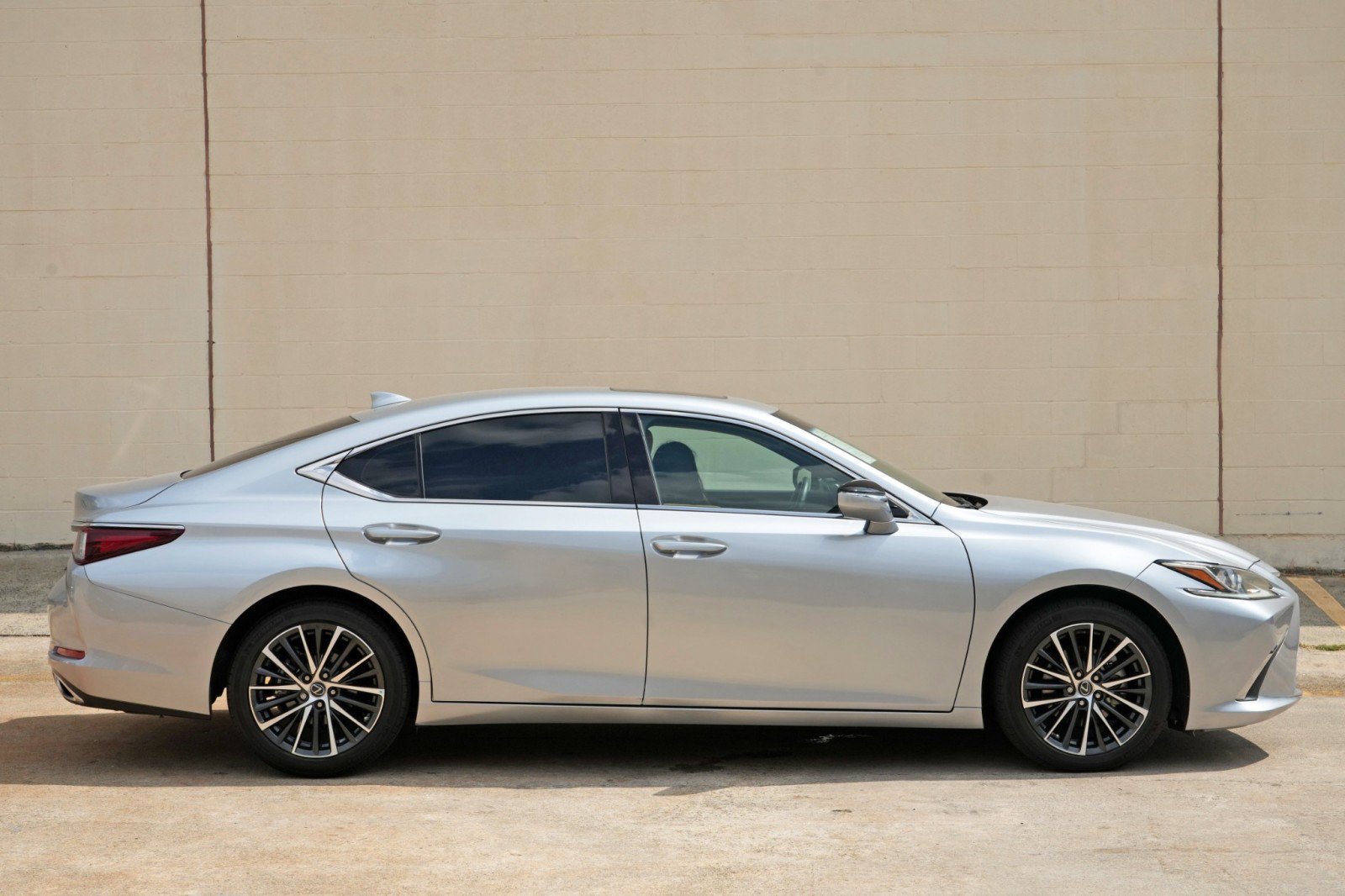 Used 2024 Lexus ES 350 w/ Premium Package FWD image 55