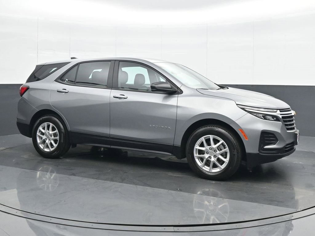Used 2024 Chevrolet Equinox LS image 8
