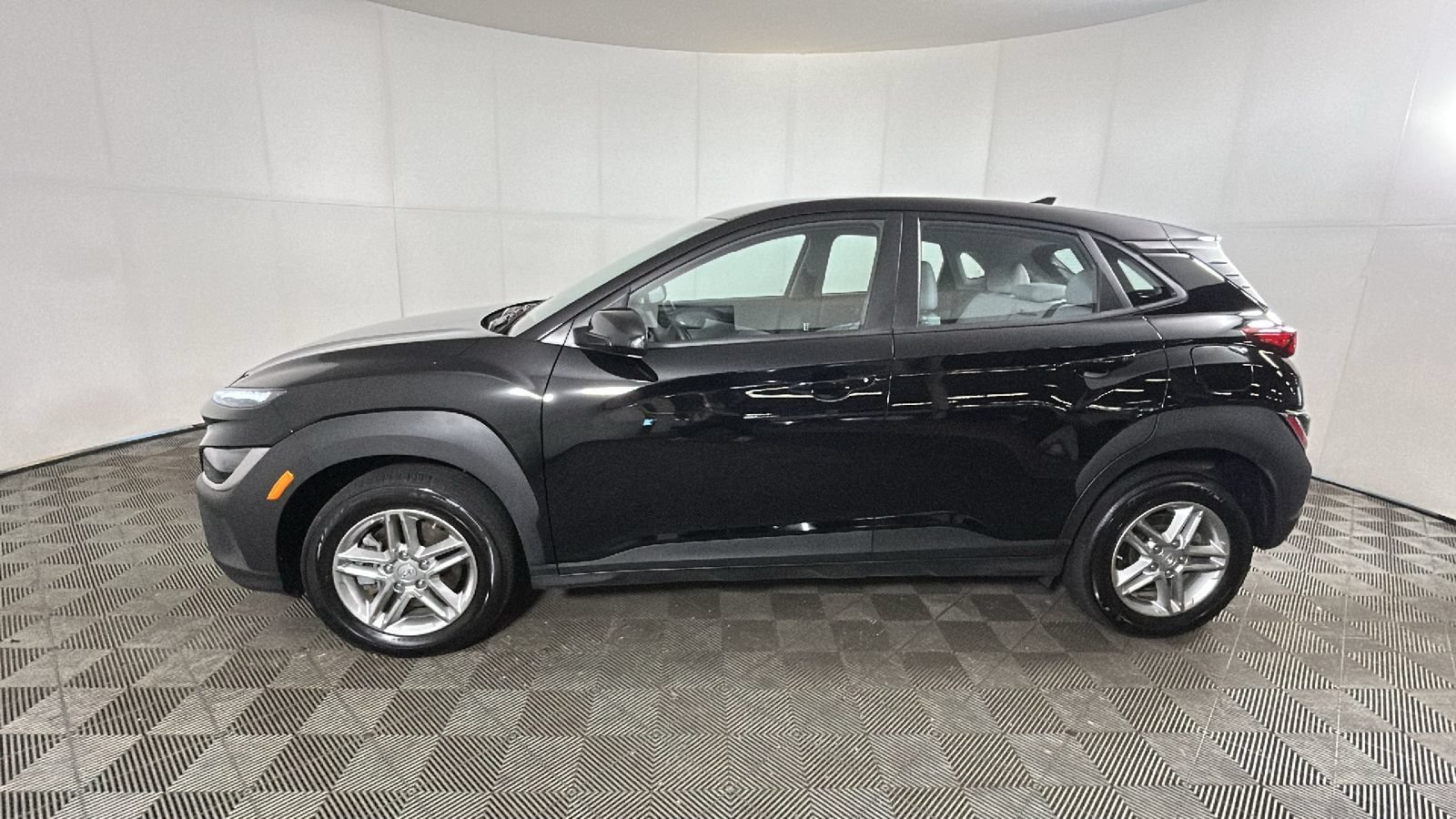 Certified 2023 Hyundai Kona SE AWD/4WD image 7