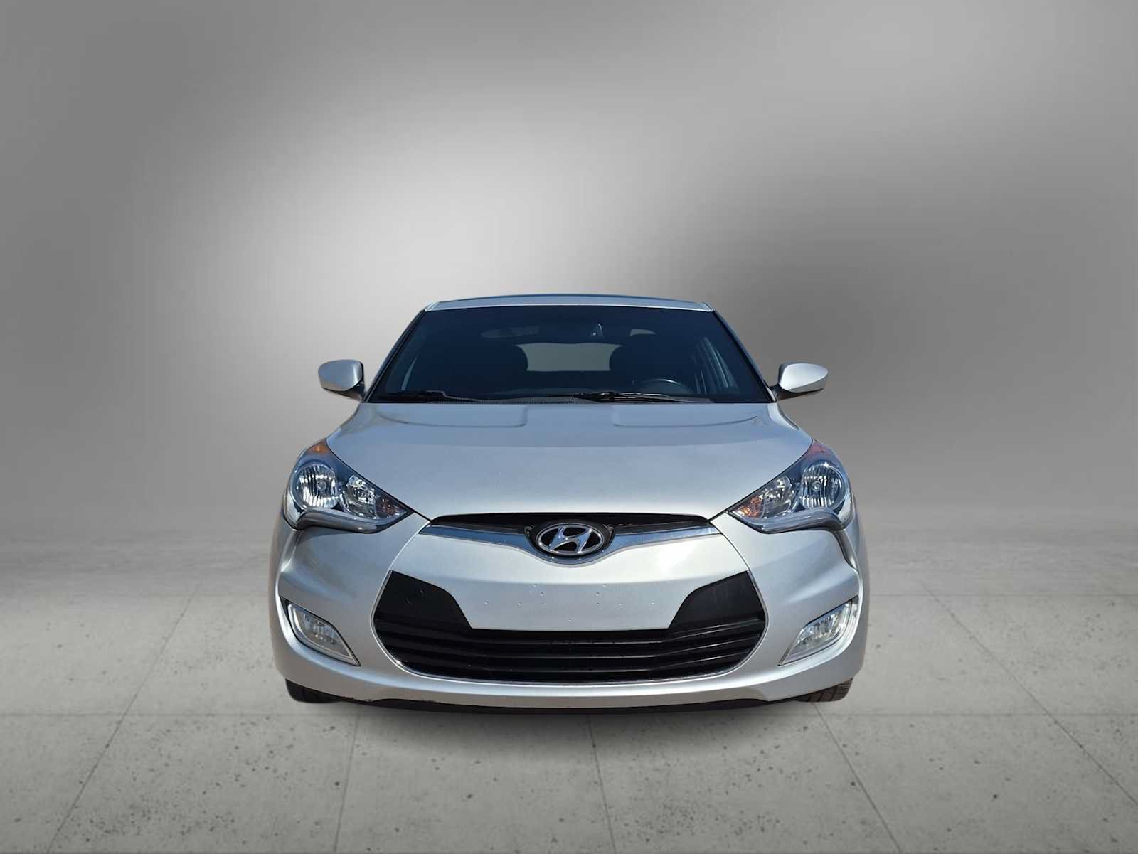 Used 2016 Hyundai Veloster w/ Option Group 03 FWD image 3