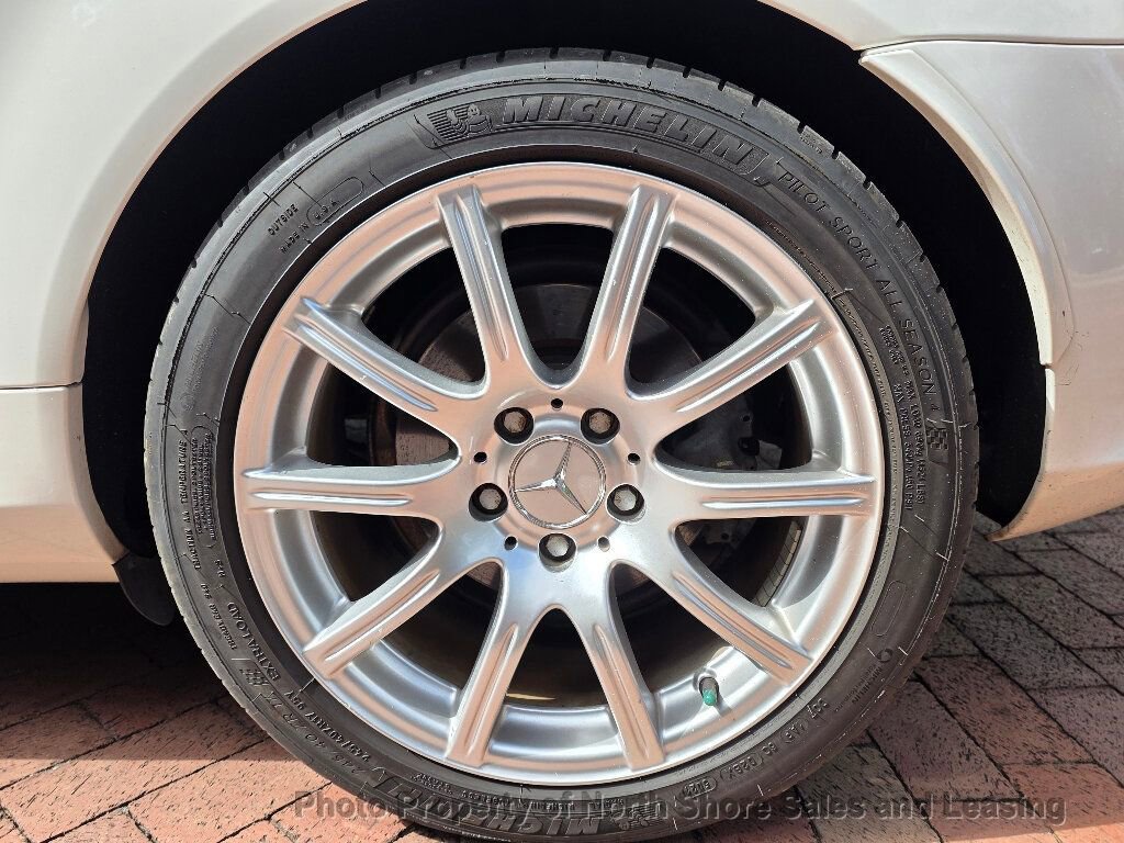 Used 2005 Mercedes-Benz SLK 350 Movie Star image 24