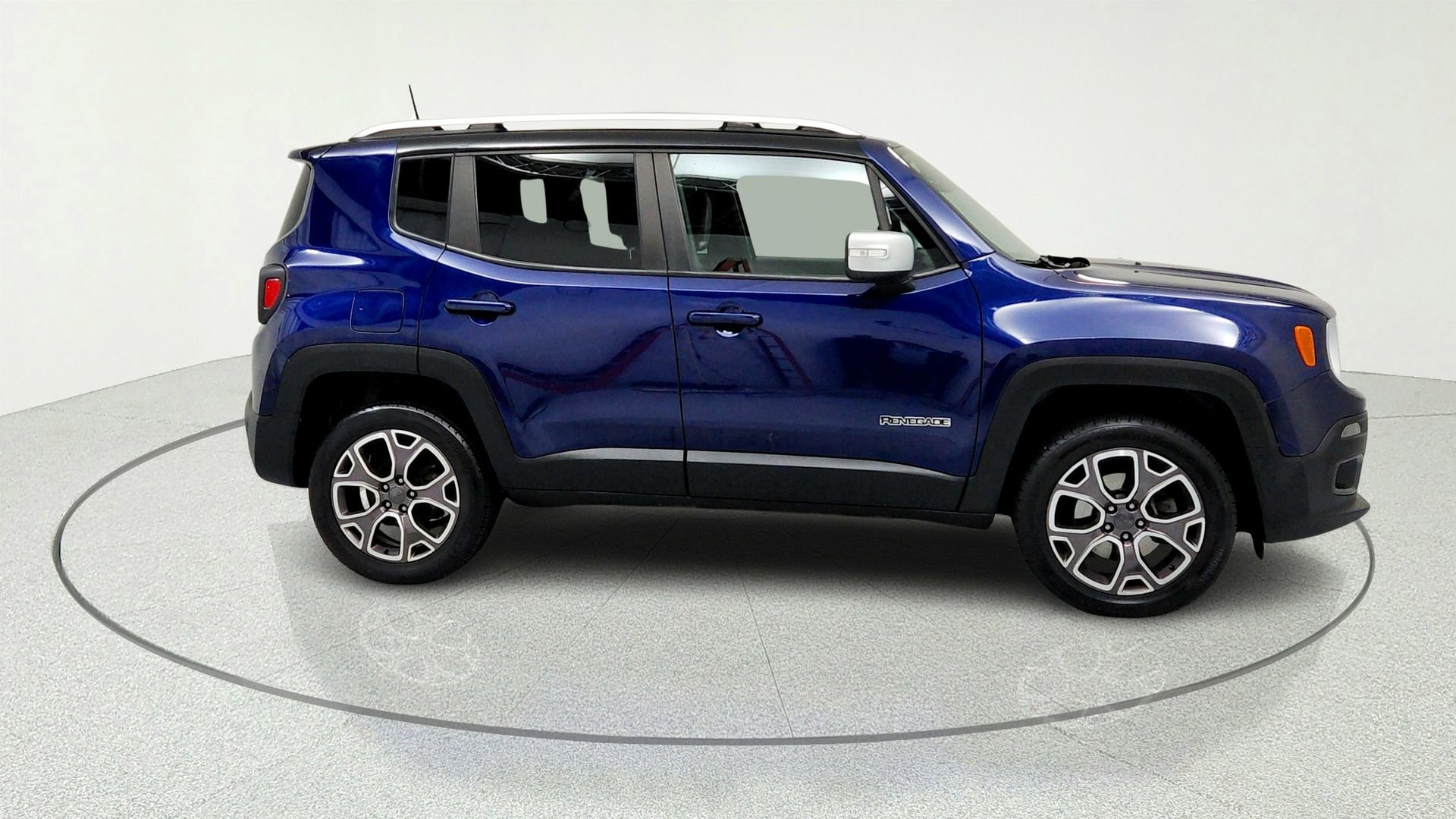 Used 2018 Jeep Renegade Limited w/ UConnect 8.4 Nav Group AWD/4WD image 6