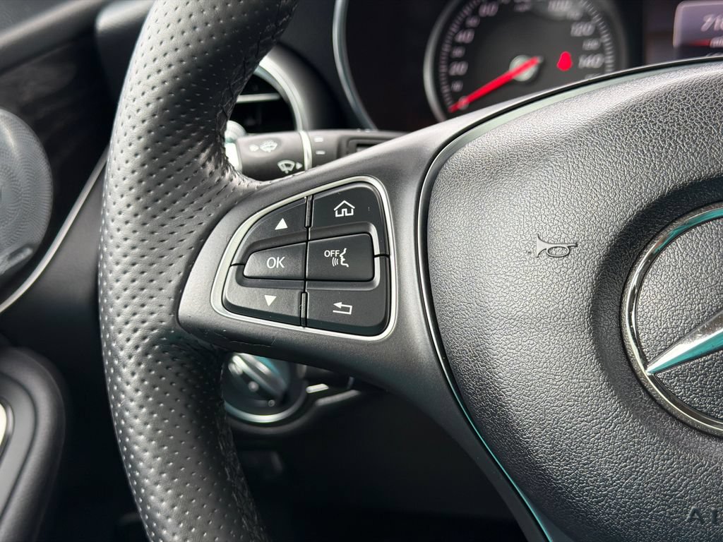 Used 2018 Mercedes-Benz GLC 300 4MATIC image 17