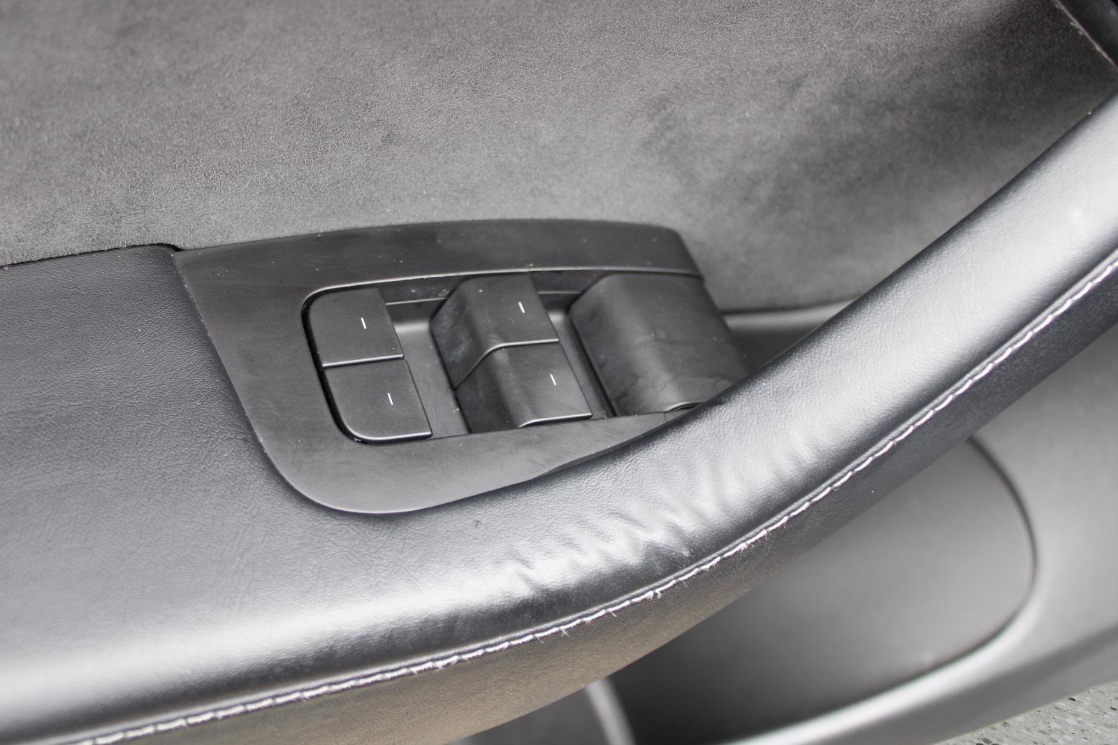 Used 2022 Tesla Model 3 Long Range AWD/4WD image 39