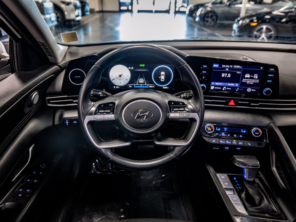 Used 2021 Hyundai Elantra SEL w/ Convenience + Premium Package FWD image 23