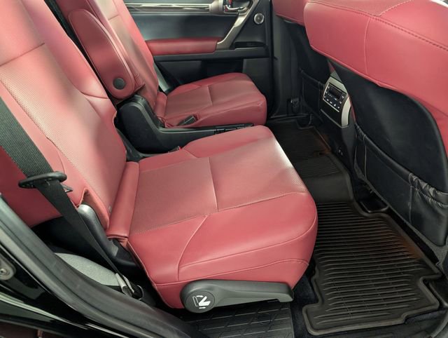 Used 2022 Lexus GX 460 Premium w/ Accessory Package image 34