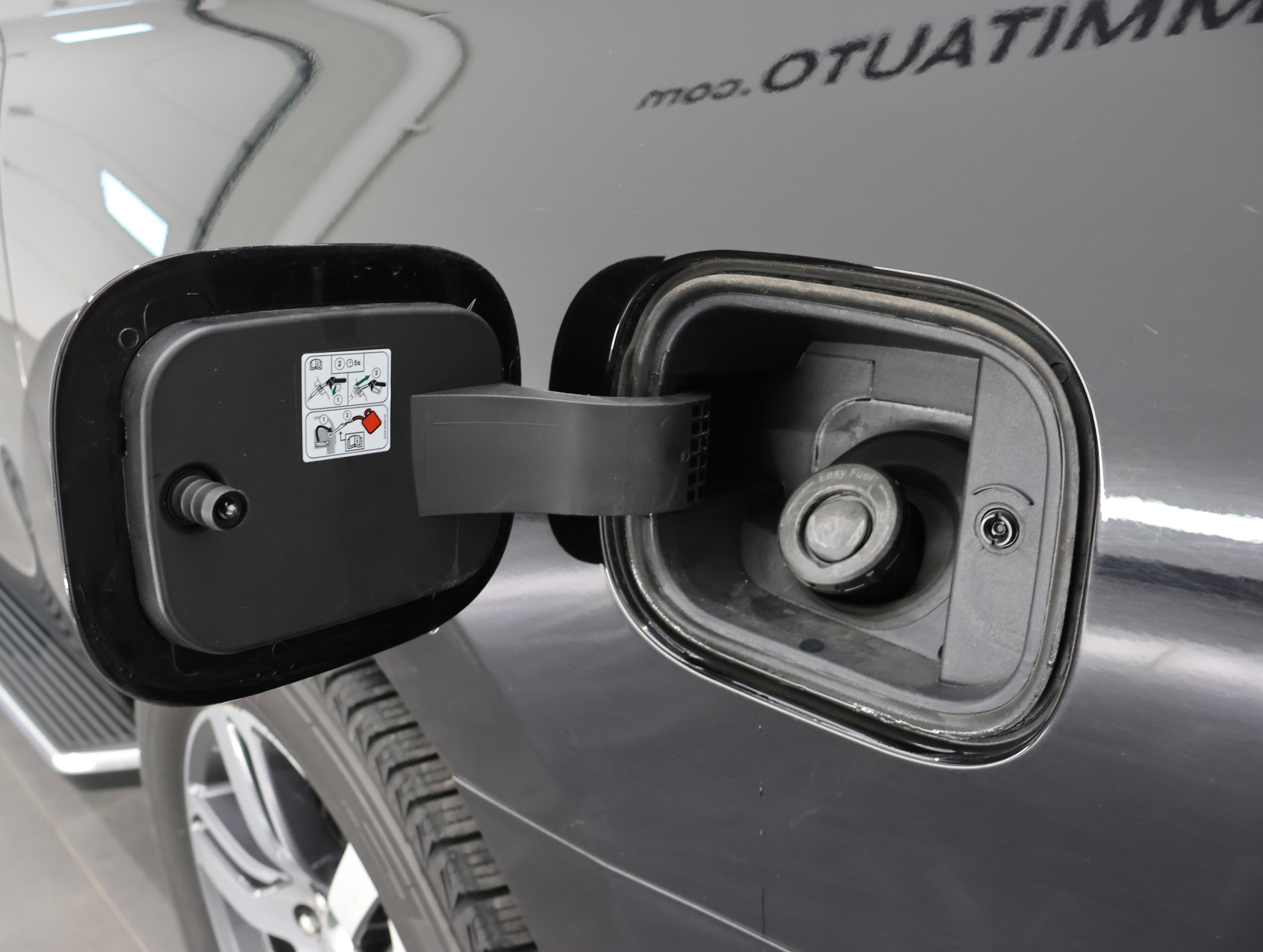 Used 2023 Ford Expedition Max Limited image 34