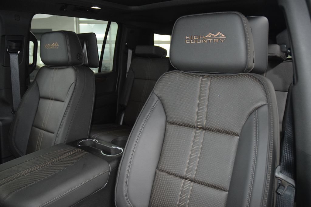 New 2026 Chevrolet Suburban High Country AWD/4WD image 42