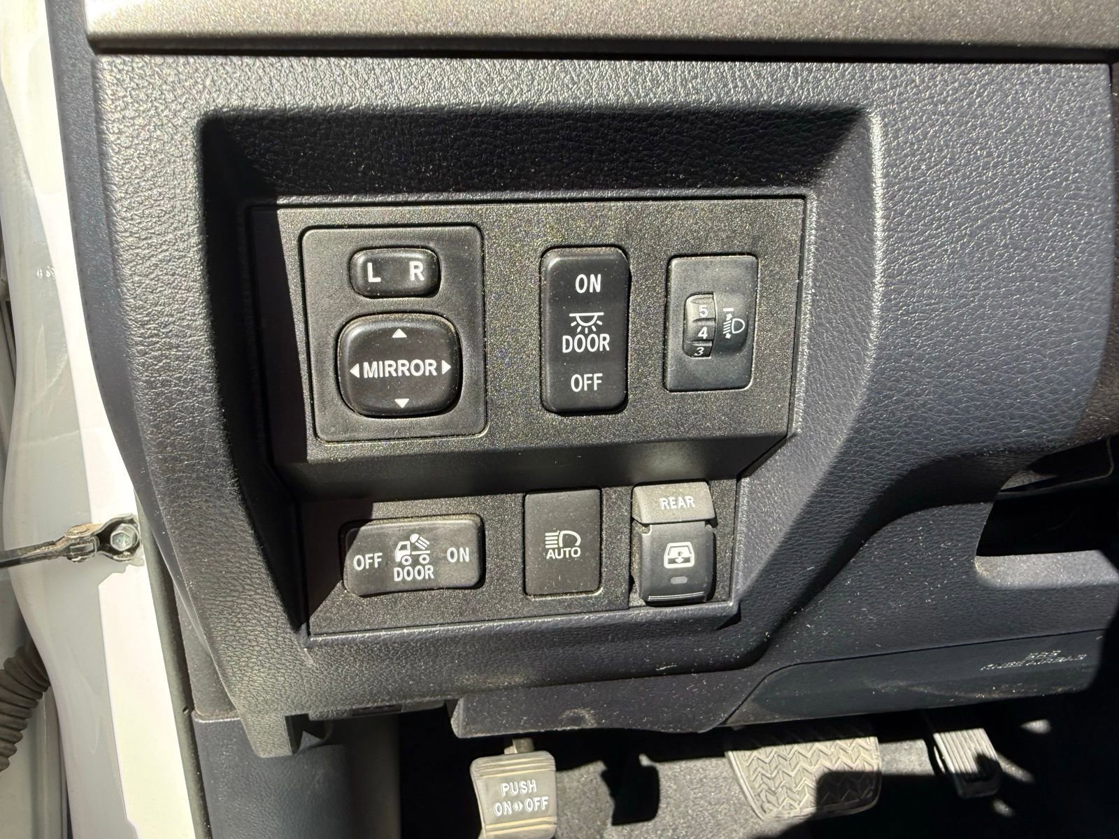 Used 2018 Toyota Tundra SR5 w/ TRD Off Road Package image 12