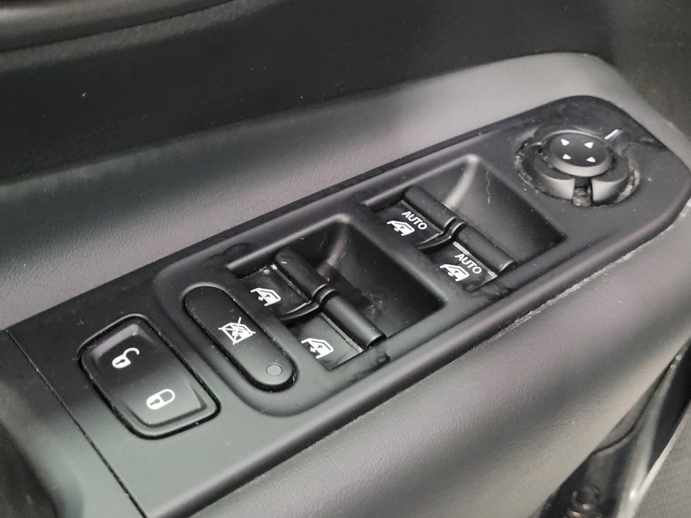 Used 2020 Jeep Renegade Altitude image 27