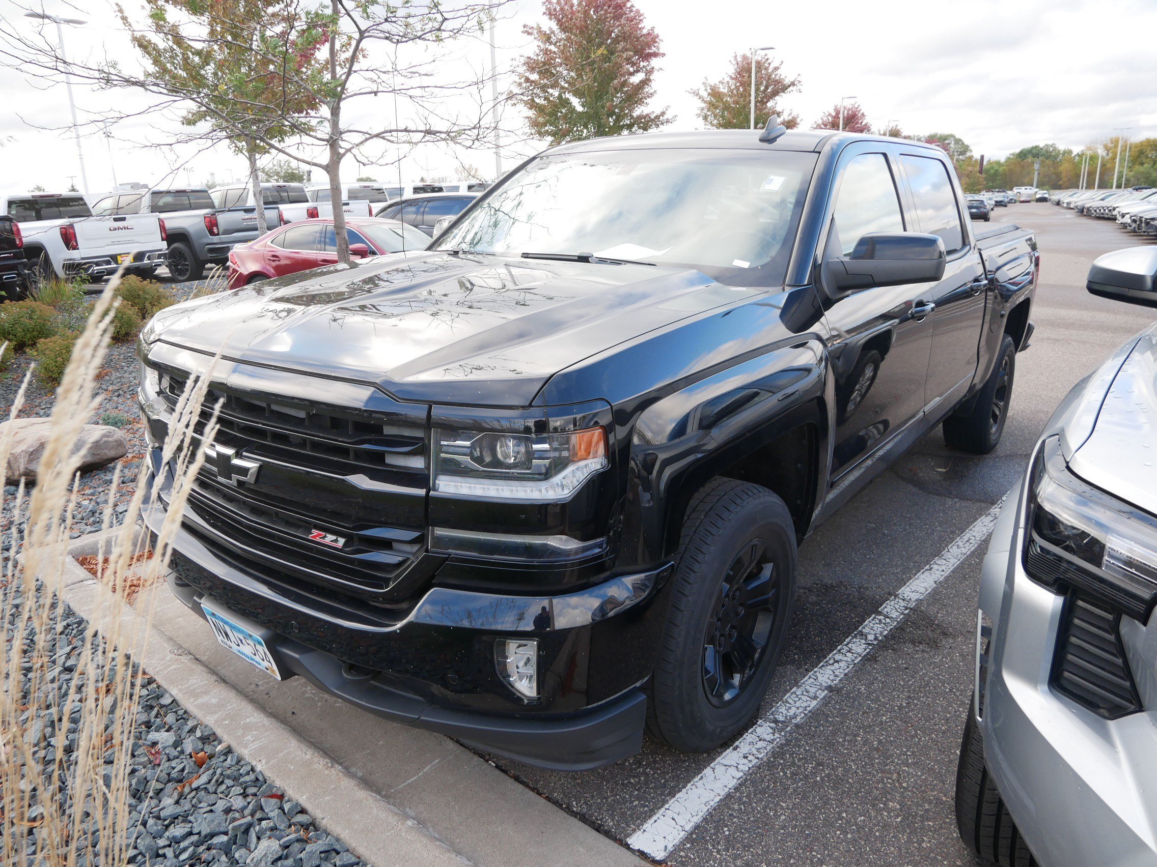 Used 2016 Chevrolet Silverado 1500 LTZ Z71 w/ LTZ Plus Package AWD/4WD image 3