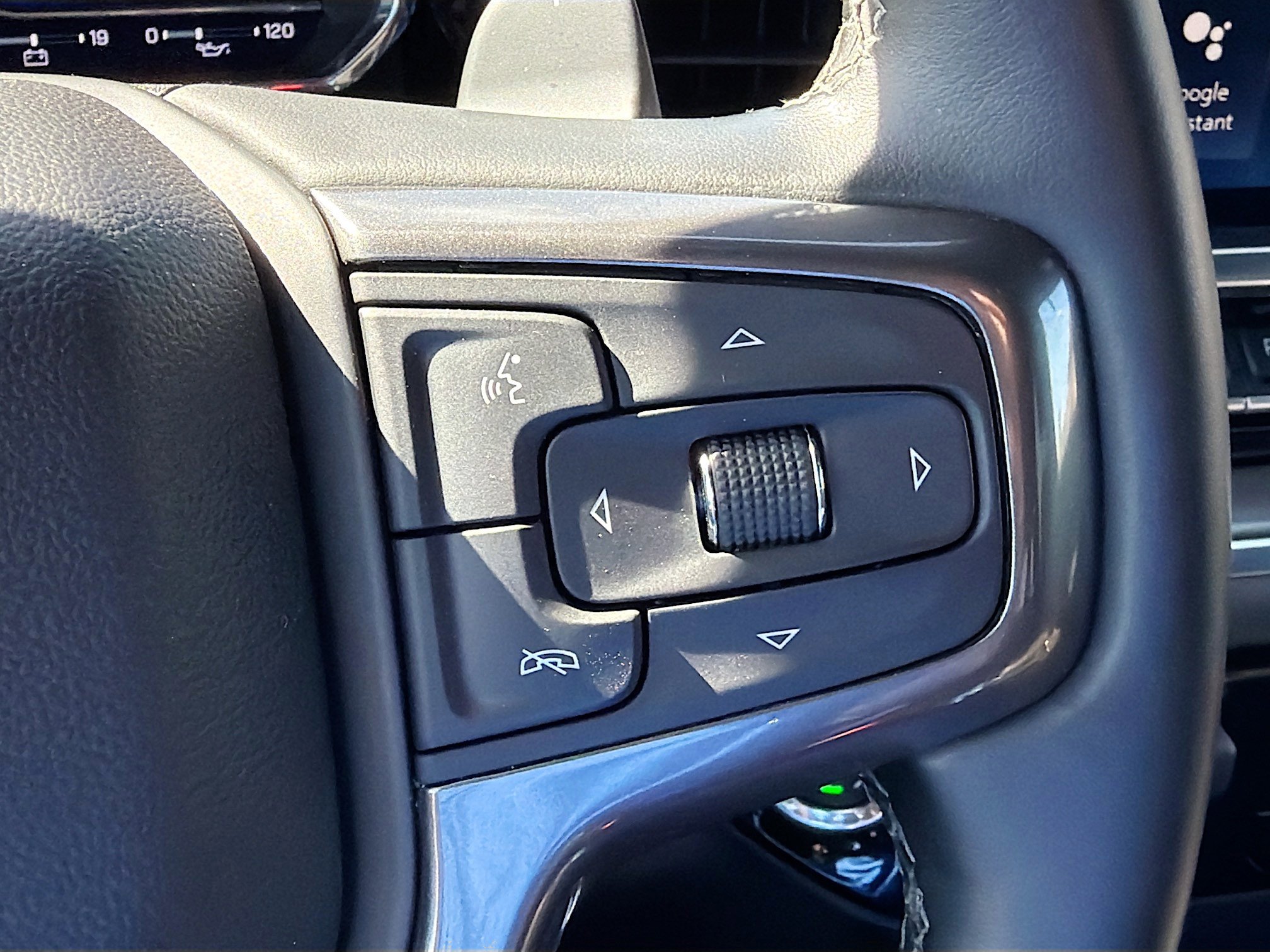 Used 2024 Chevrolet Silverado 1500 High Country image 35