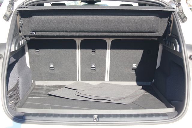 Used 2025 BMW X1 xDrive28i w/ Premium Package image 8