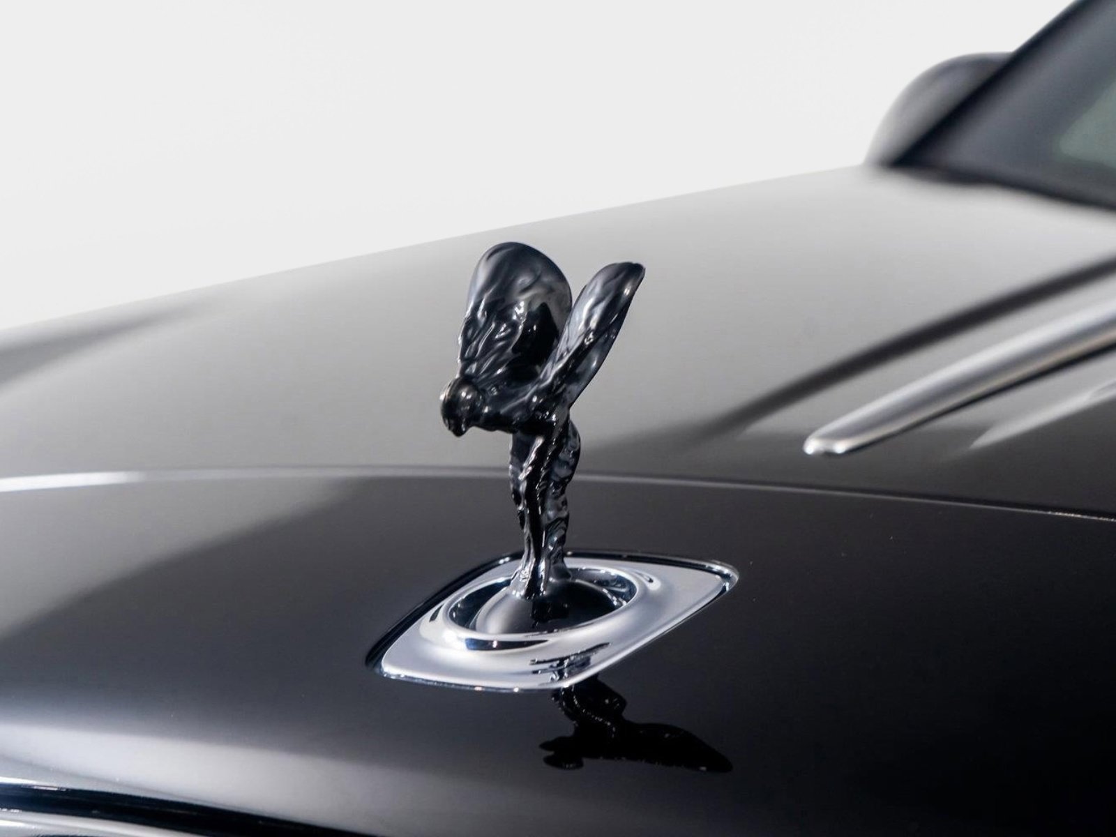 Used 2019 Rolls-Royce Wraith image 47