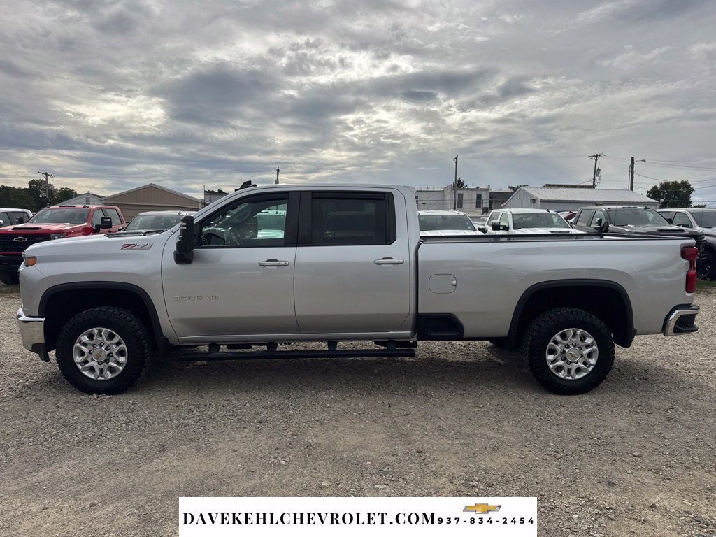 Used 2022 Chevrolet Silverado 3500 LT w/ Convenience Package AWD/4WD image 2