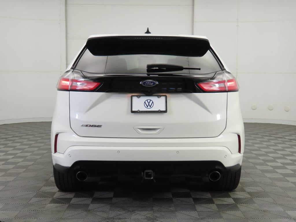 Used 2020 Ford Edge ST-Line w/ Cold Weather Package image 6