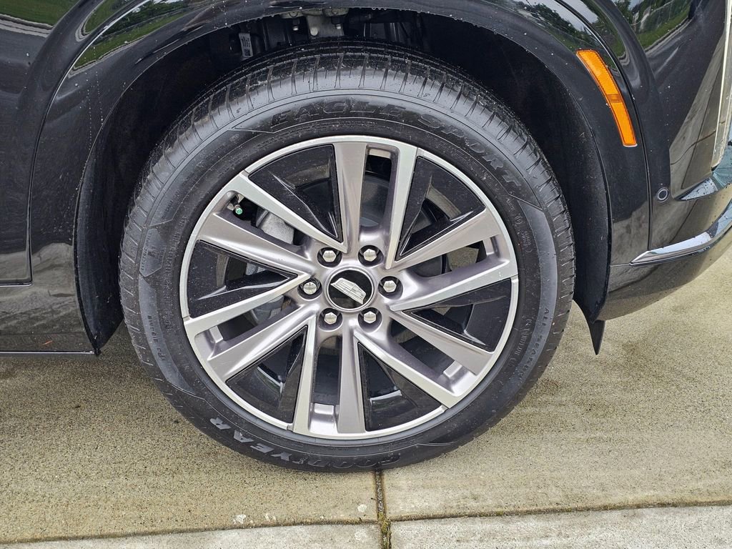 Certified 2026 Cadillac Vistiq Sport AWD/4WD image 9