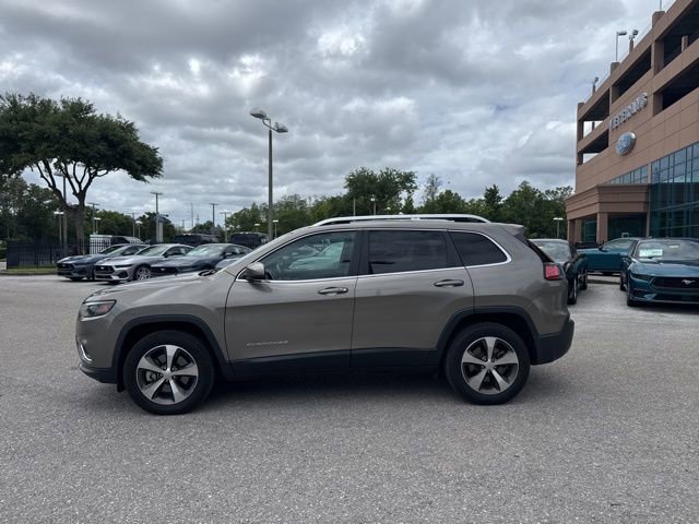 Used 2020 Jeep Cherokee Limited image 2