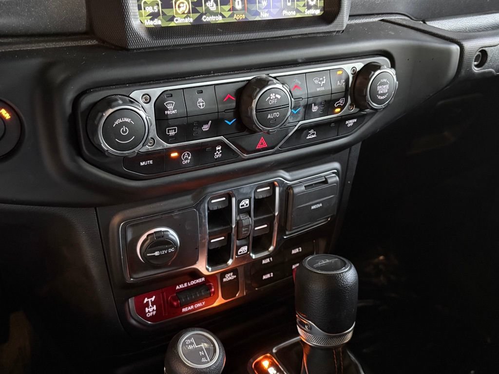 Used 2023 Jeep Gladiator Mojave w/ Cold Weather Group AWD/4WD image 26