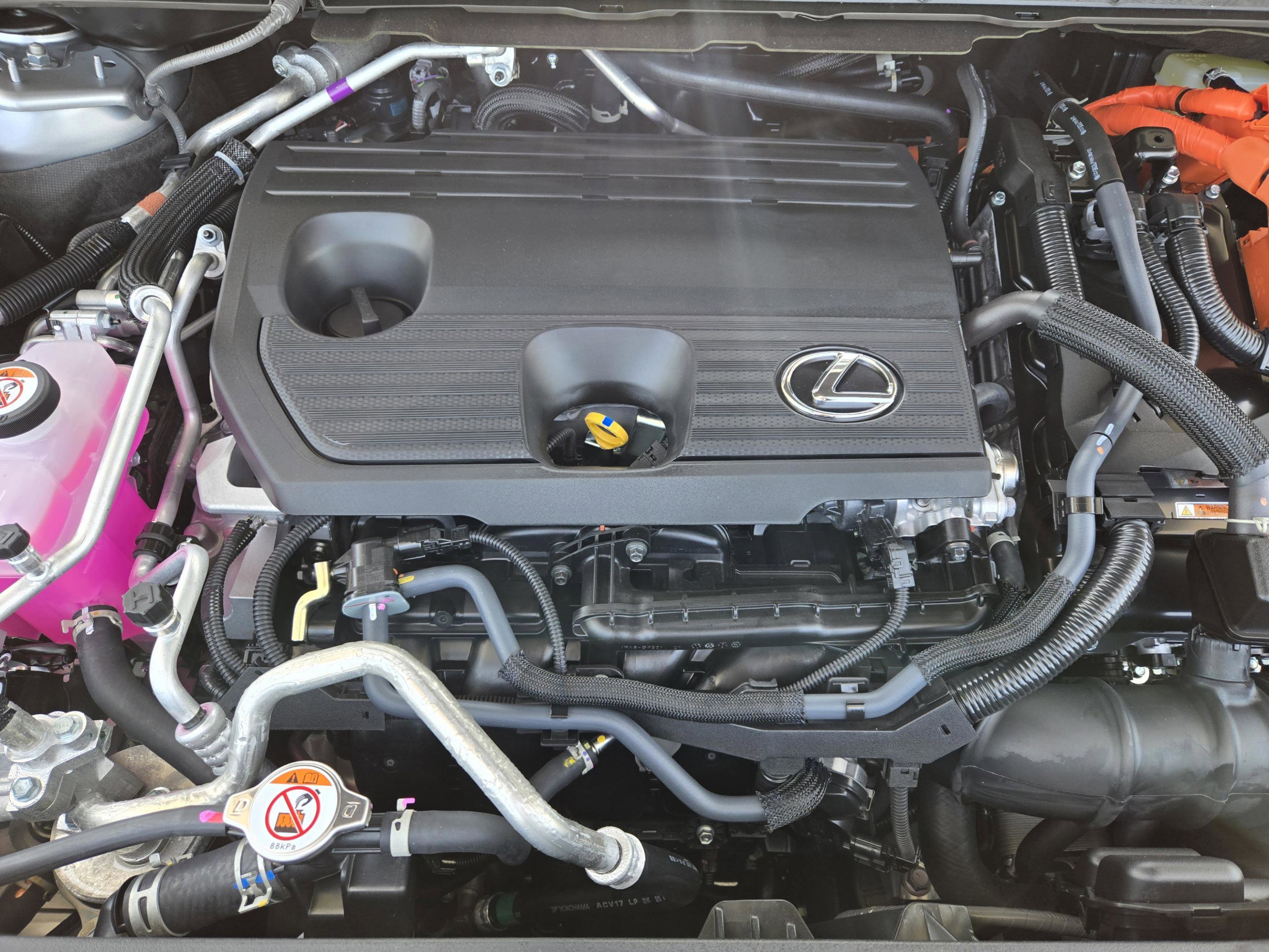 New 2026 Lexus RX 450h AWD image 18