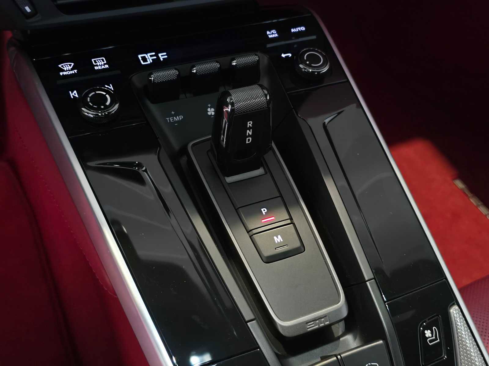 Used 2025 Porsche 911 Carrera image 23