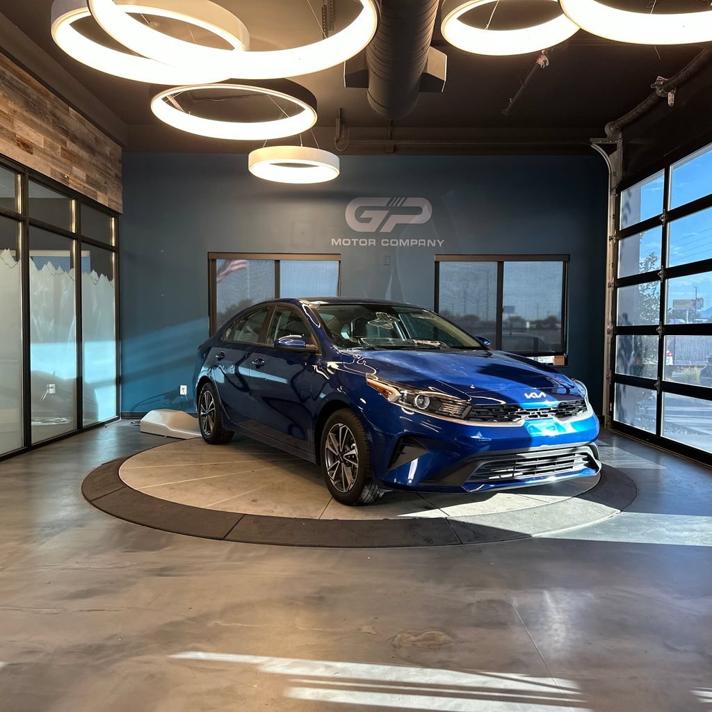 Used 2023 Kia Forte LXS FWD image 1