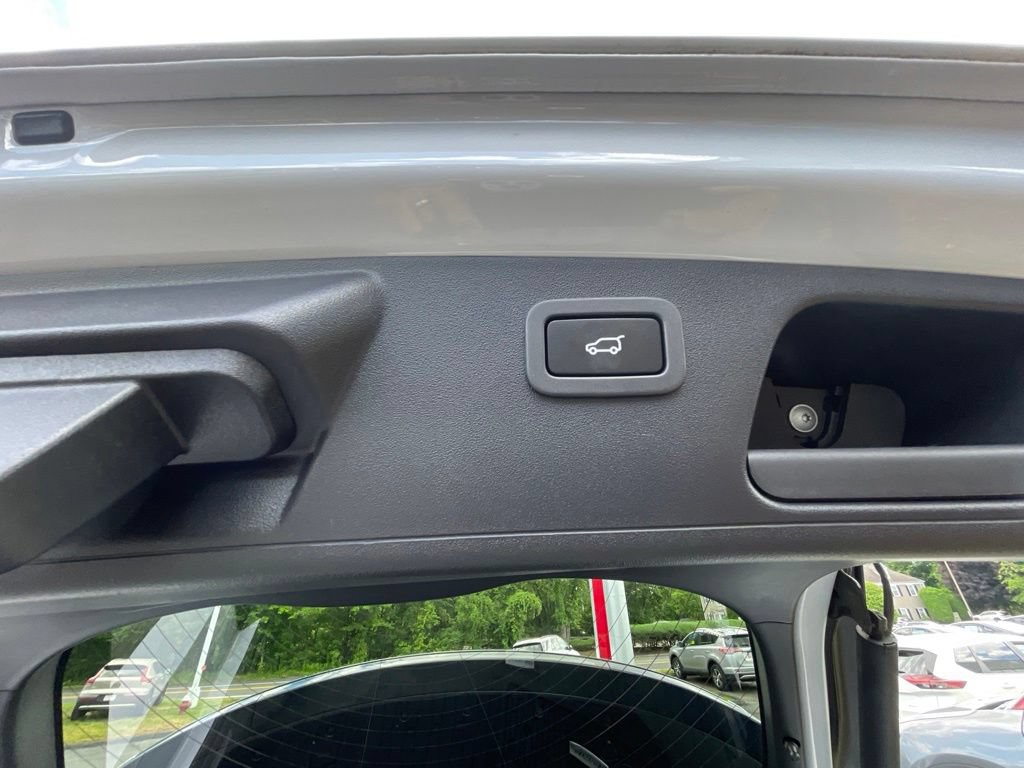 Used 2020 Jaguar E-PACE Checkered Flag AWD/4WD image 24