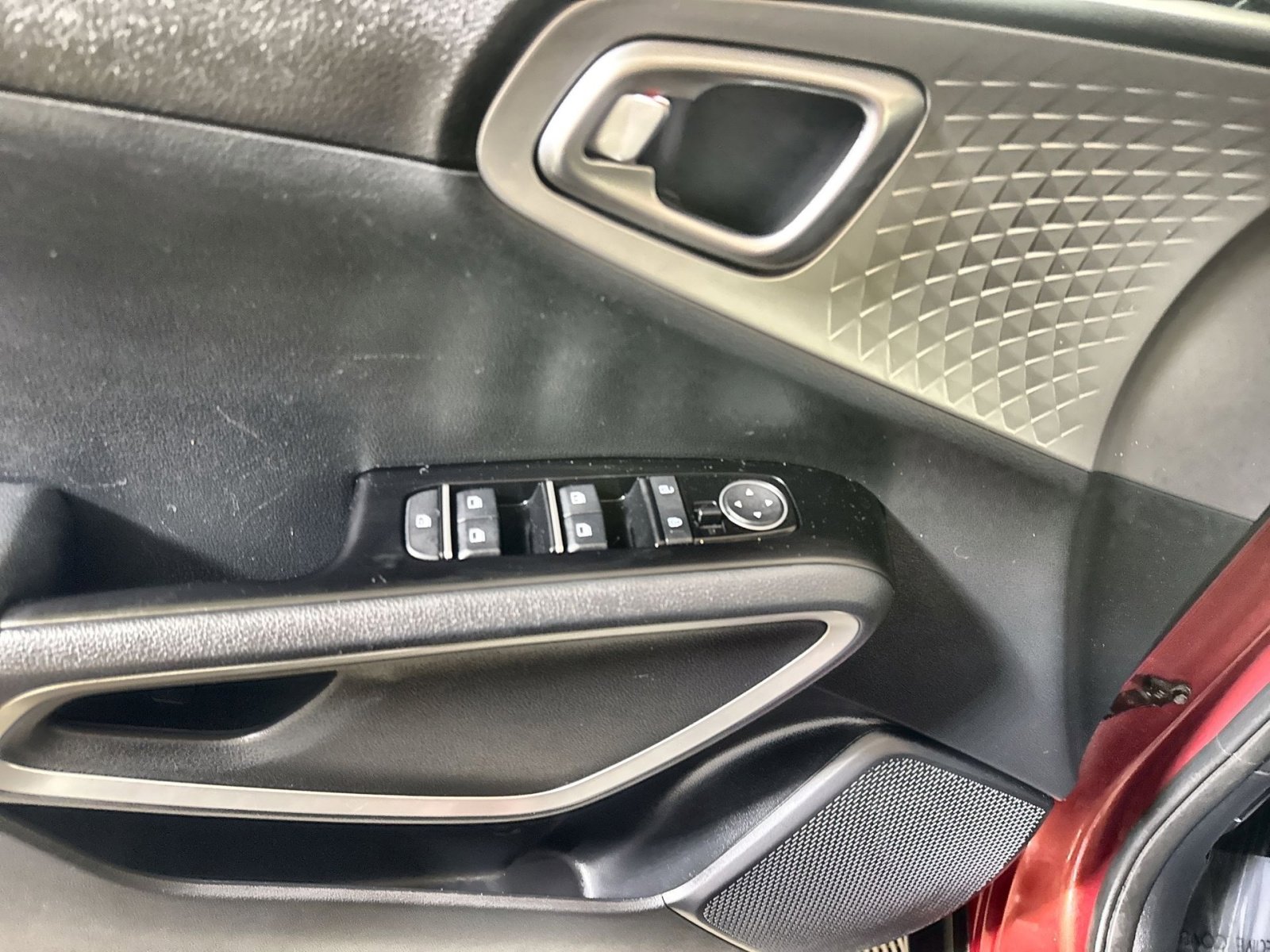 Used 2023 Kia Soul S FWD image 15