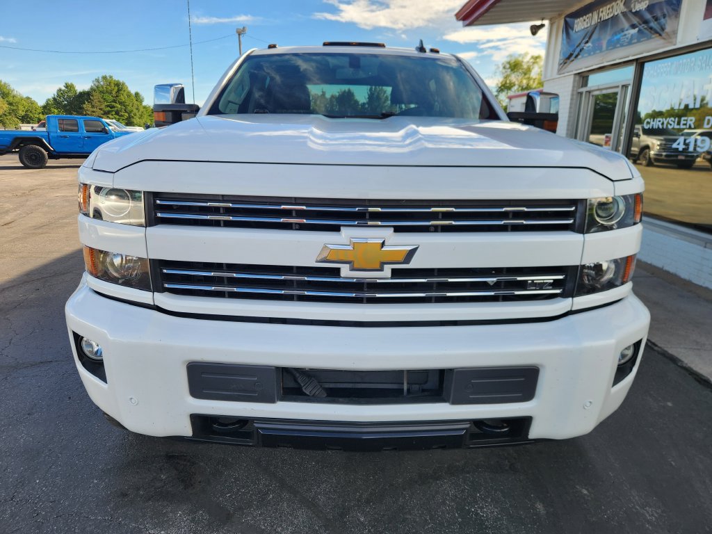 Used 2019 Chevrolet Silverado 2500 LTZ w/ Custom Sport Edition AWD/4WD image 10