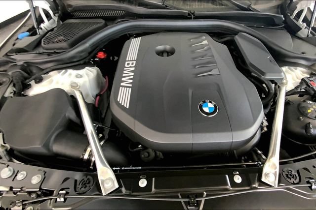 New 2026 BMW 540i xDrive w/ M Sport Package AWD/4WD image 11