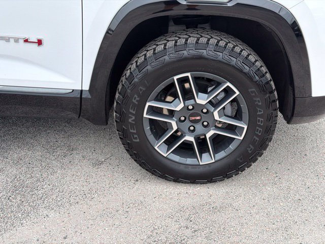 Used 2026 GMC Terrain AT4 AWD/4WD image 12