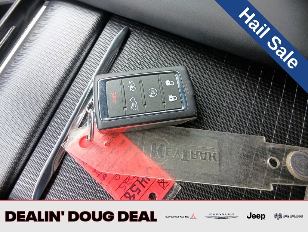 New 2025 Jeep Grand Wagoneer Series II Obsidian w/ Quick Order Packagew 28T AWD/4WD image 30