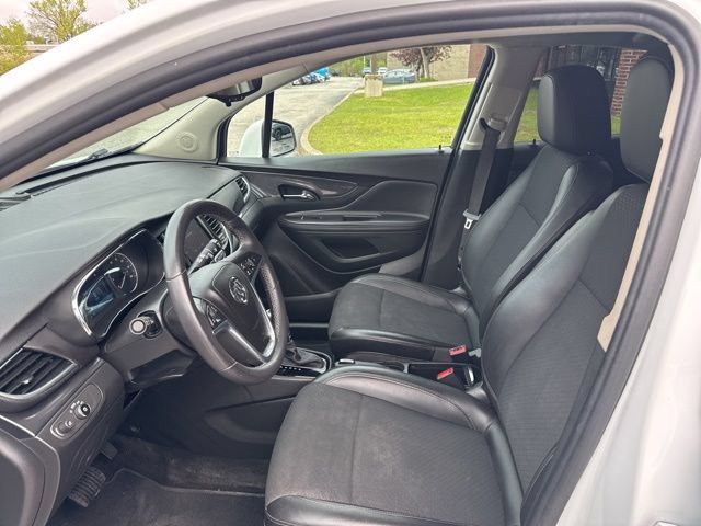 Used 2022 Buick Encore Preferred w/ Safety Package AWD/4WD image 49