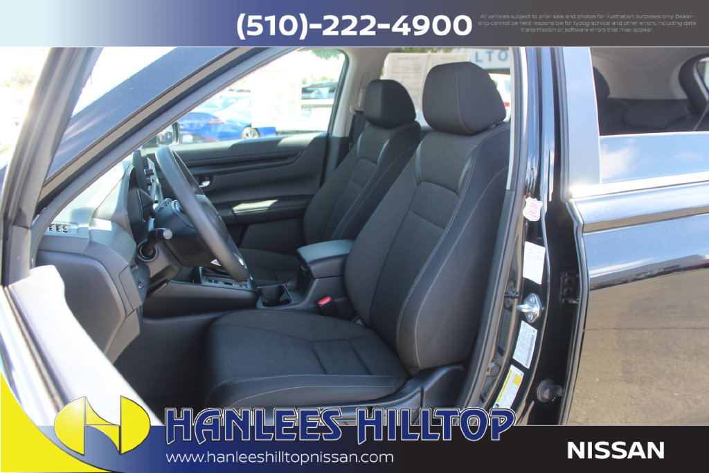 Used 2025 Honda CR-V LX image 12