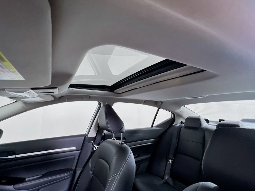 New 2025 Nissan Altima 2.5 SL image 19