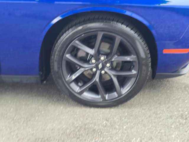 Used 2019 Dodge Challenger SXT w/ Driver Convenience Group image 2