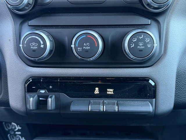 Used 2024 RAM 2500 Big Horn image 31