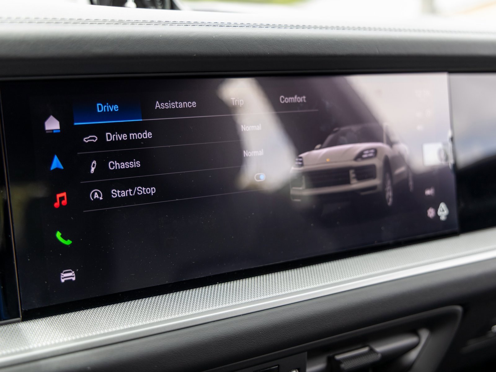 New 2026 Porsche Cayenne Coupe image 32