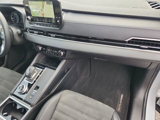 Used 2024 Mitsubishi Outlander SE FWD image 29