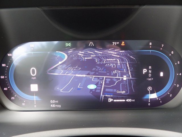 Certified 2025 Volvo XC90 B6 Plus image 18