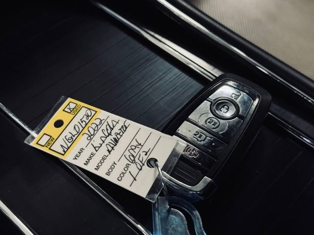 Used 2022 Lincoln Aviator Reserve w/ Elements Package Plus image 41