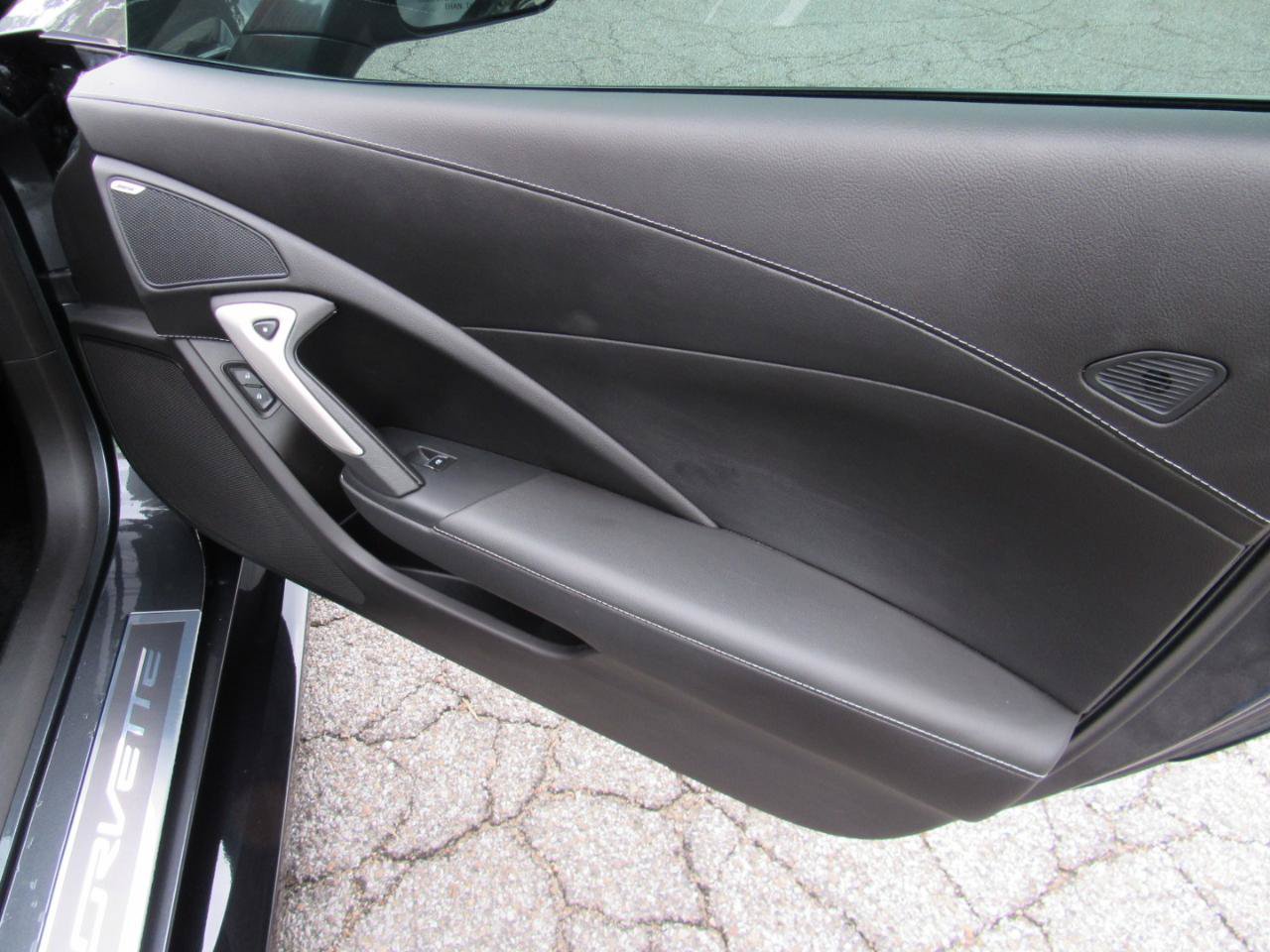Used 2018 Chevrolet Corvette Grand Sport RWD image 42