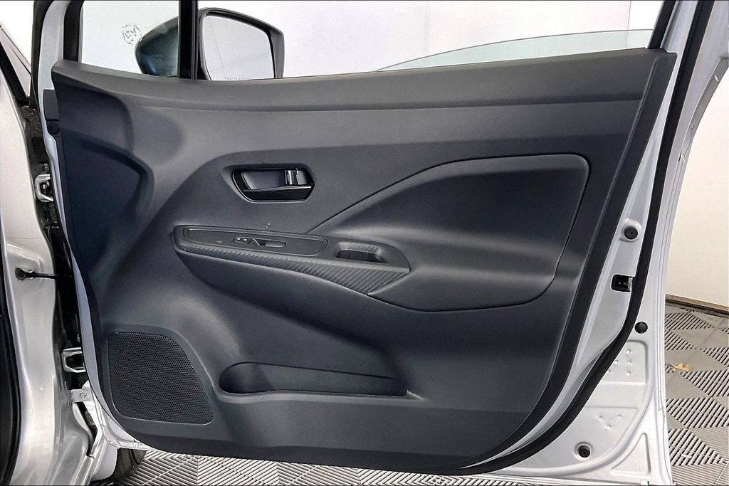 New 2025 Nissan Versa S w/ Trunk Package image 19